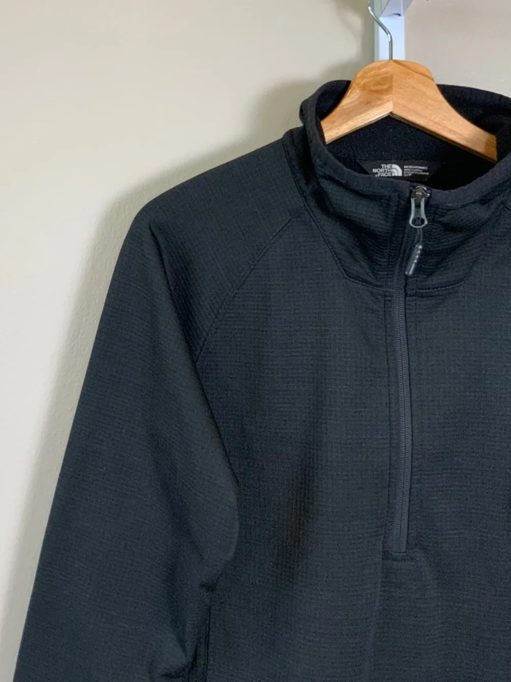 The North Face Hal Zip Textured Long Sleeve Performance Pullover